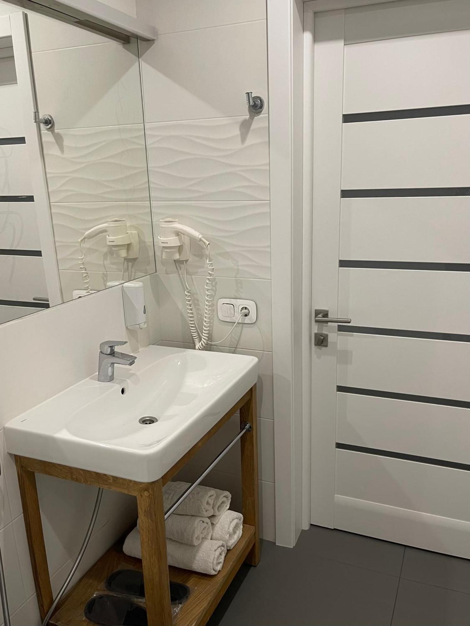 Scandic Apartments-Feels Like Home! Лвив Екстериор снимка